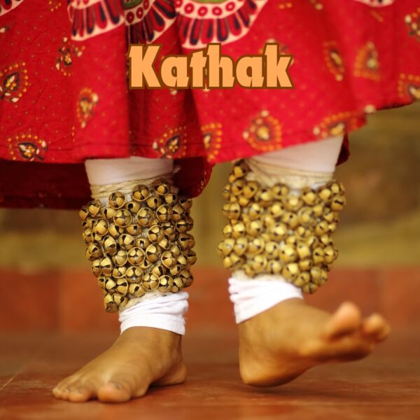 indian man doing kathak